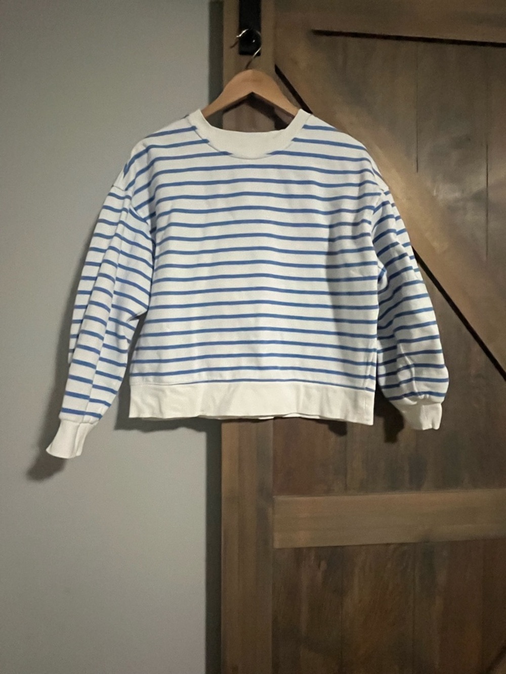 Lululemon Perfectly Oversized Fleece Crewneck Pullover blue and white striped